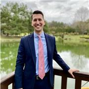 Professional English Teacher and translator with 7+ years of experience